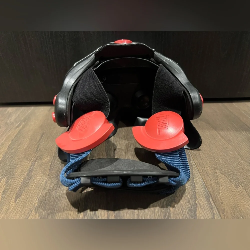 Vintage Spiderman VR 3D Headset MGA Entertainment Marvel Collectible